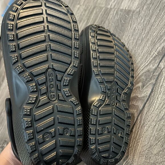 Crocs CLASSIC LINED NEO PUFF BOOT - Picture 2 of 6